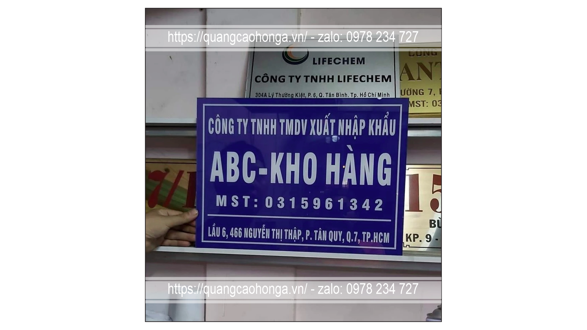 Bảng hiệu mica công ty