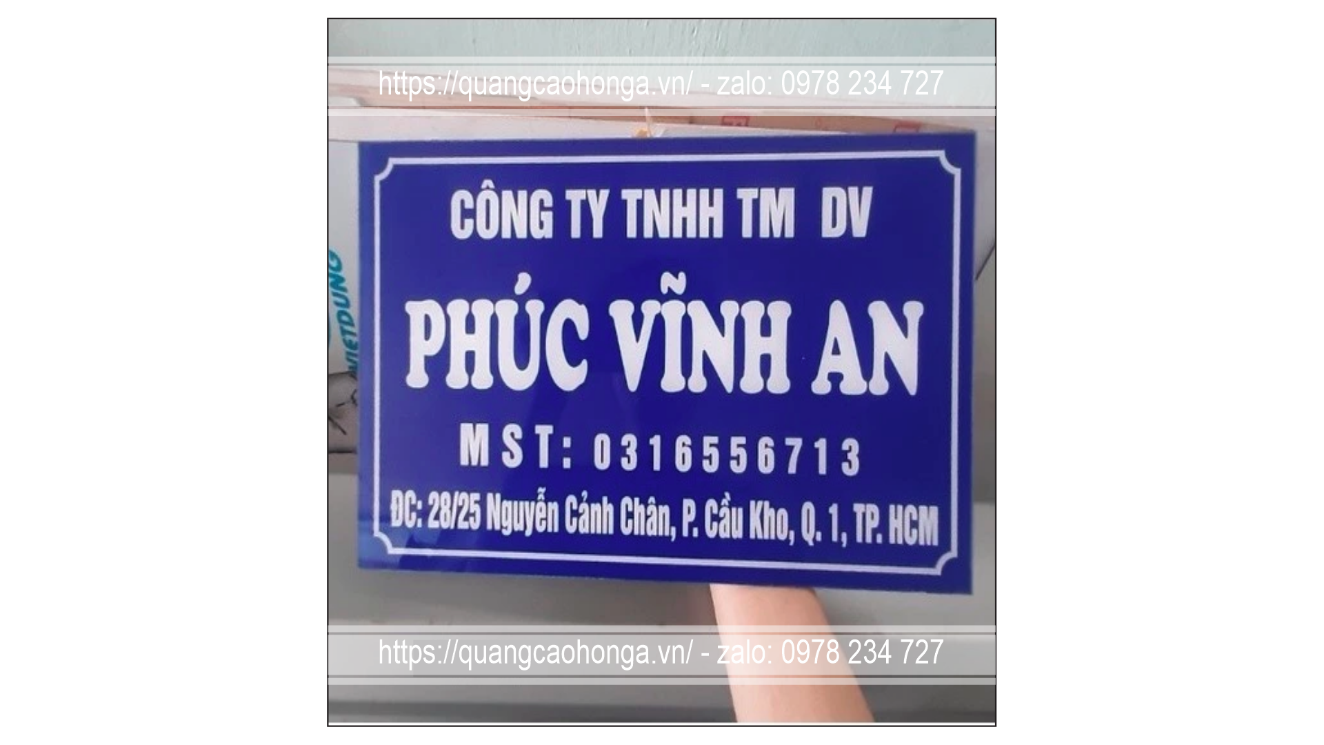 Bảng hiệu mica công ty