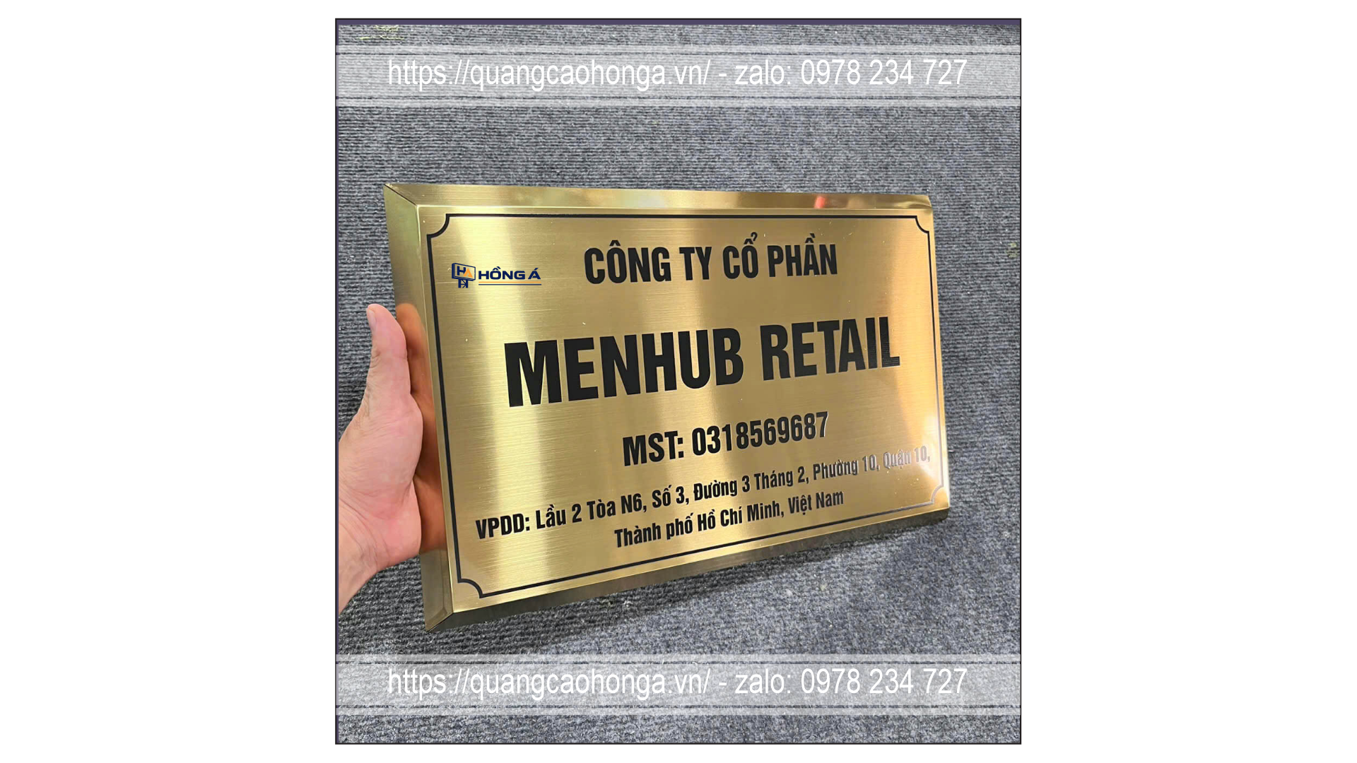 Biển công ty chân cong