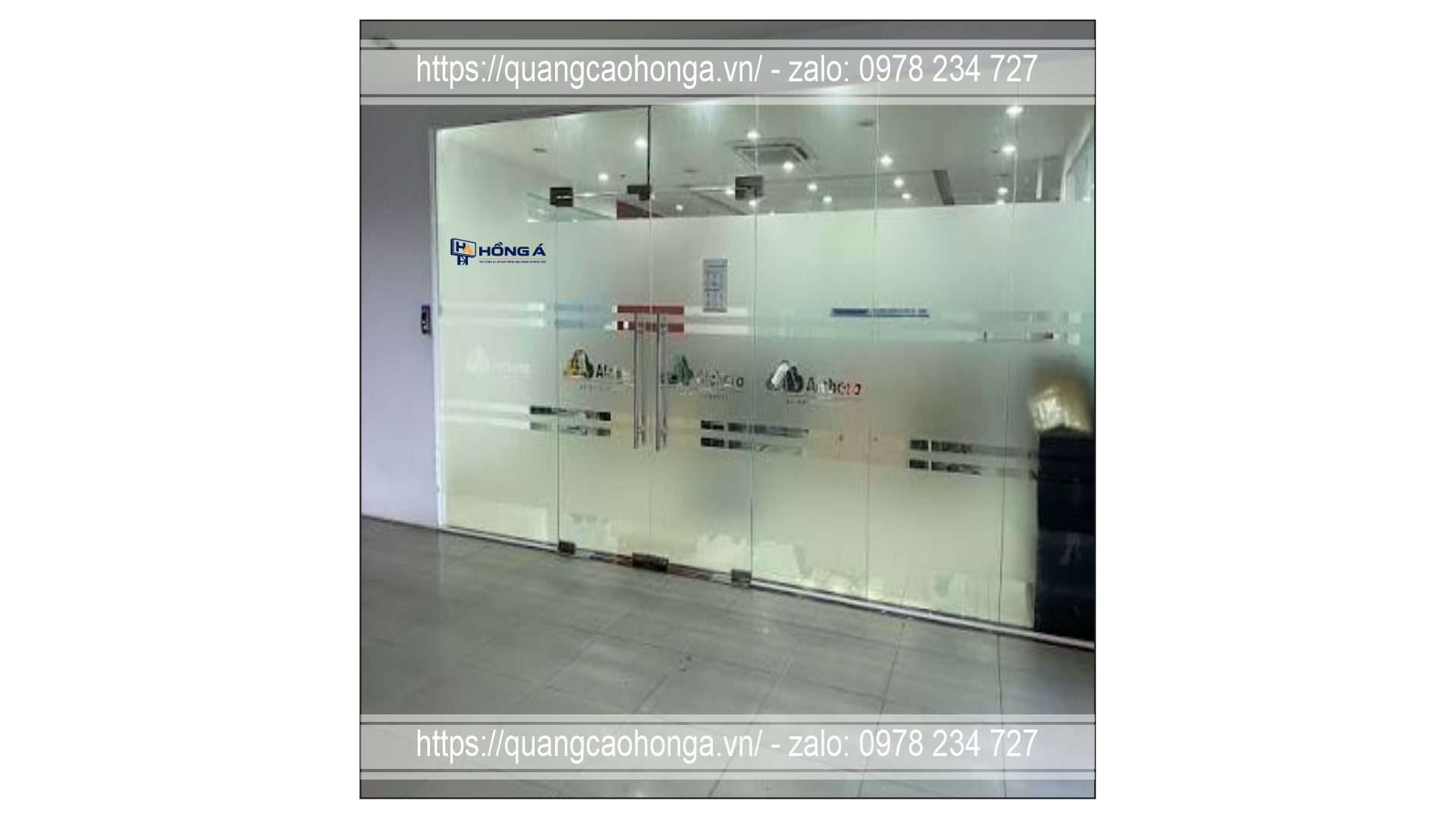 Decal mờ văn phòng