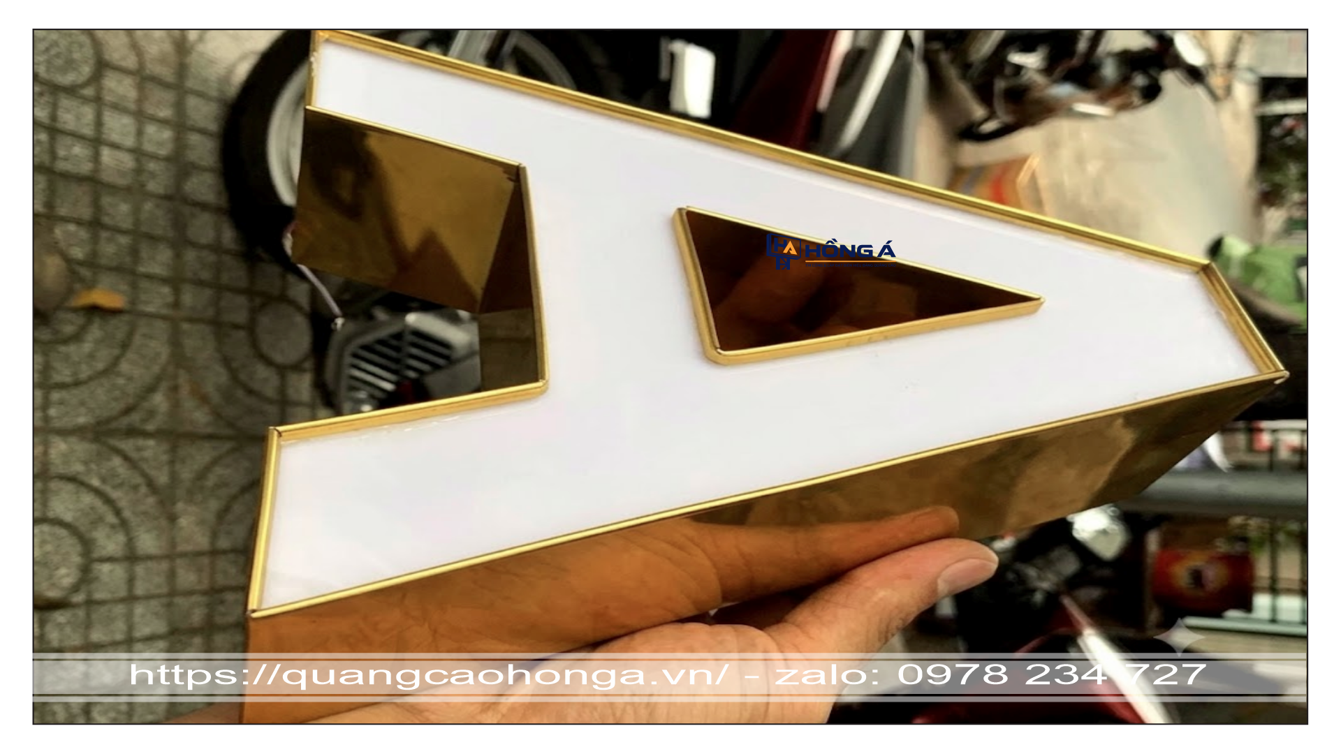 Chữ chân nhôm có gờ cạnh Vàng Bóng